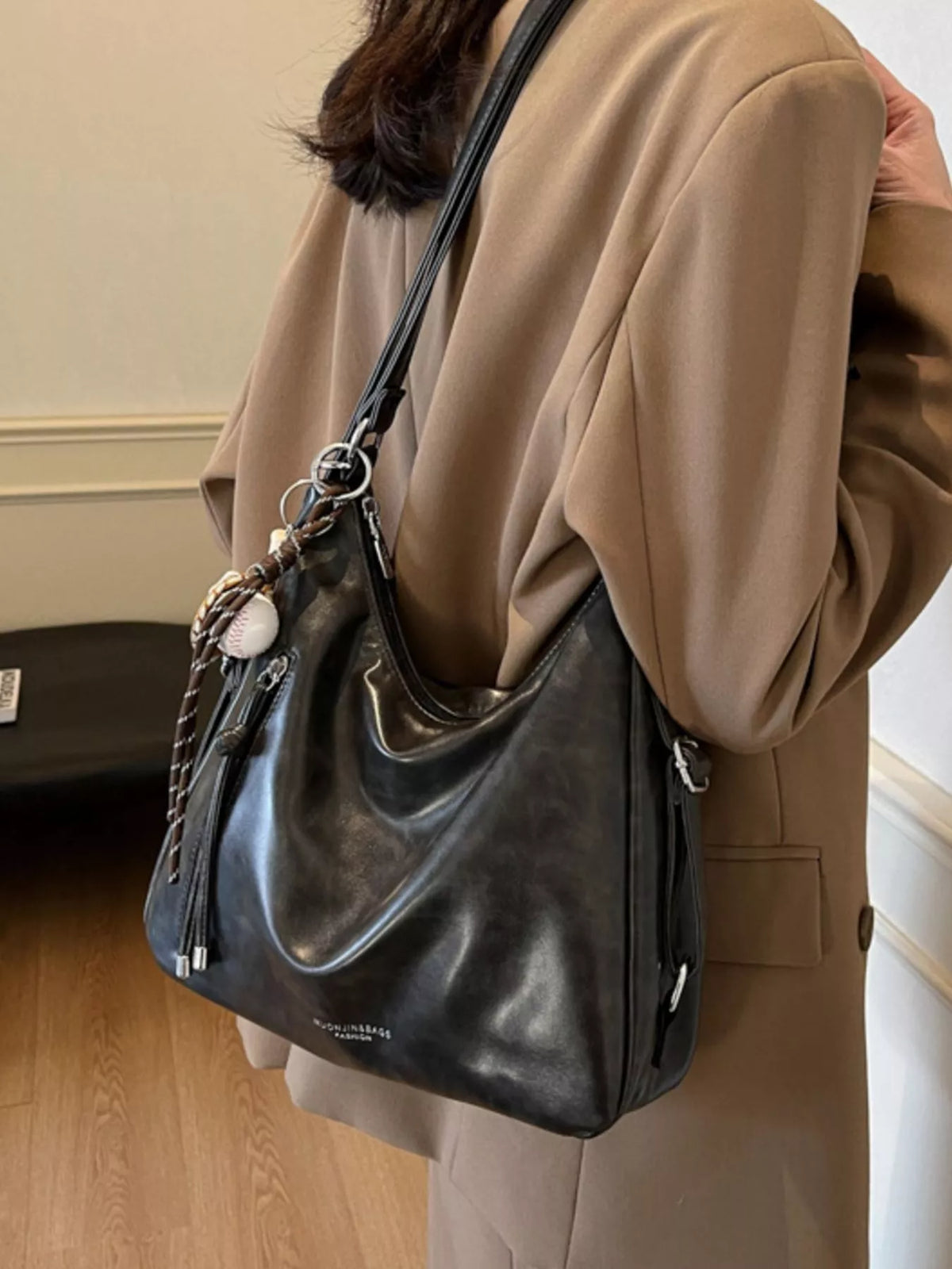 Vintage Style Leather Shoulder Bag
