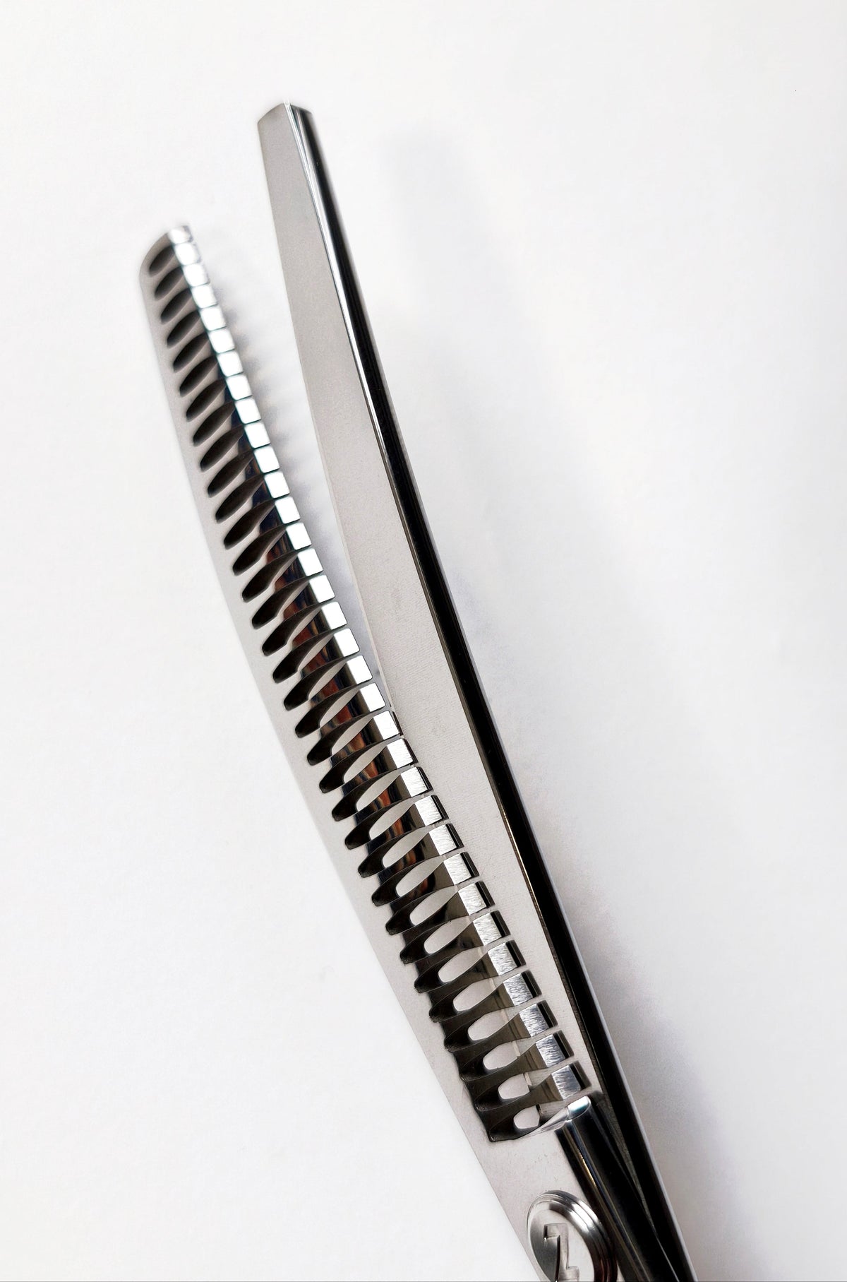 Zora Pet Grooming Curved Blender Shear - Model A-7533C