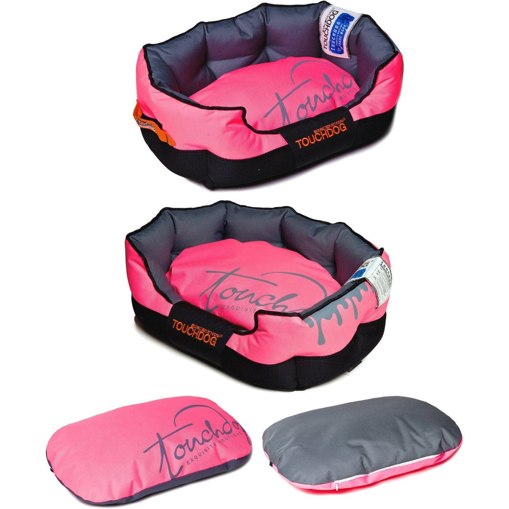 Touchdog ® 'Performance-Max' Sporty Reflective Water-Resistant Dog Bed